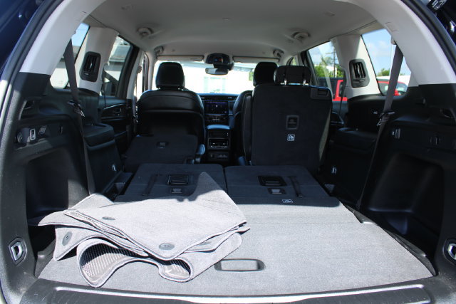 Used 2023 Jeep Grand Cherokee L Limited RWD image 44