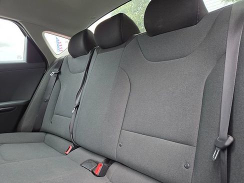 Certified 2025 Kia K4 FWD image 9