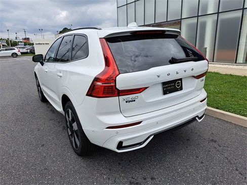 Used 2025 Volvo XC60 T8 Ultra image 7