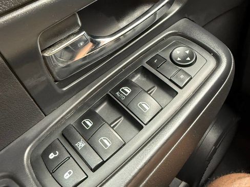 Used 2012 Jeep Liberty Sport image 22