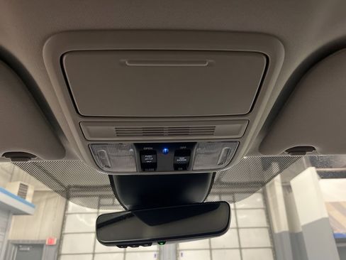 Used 2025 Honda Odyssey Touring image 27