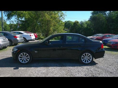 Used 2011 BMW 328i xDrive Sedan AWD/4WD image 1