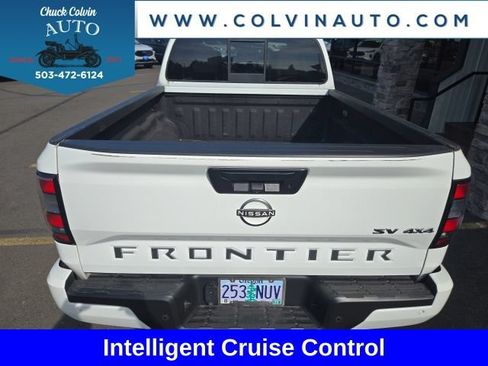Used 2022 Nissan Frontier SV w/ Technology Package AWD/4WD image 6