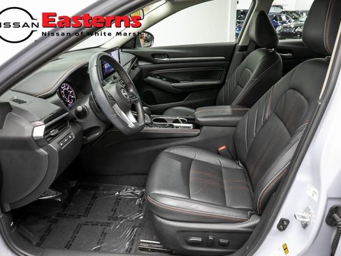 Used 2023 Nissan Altima 2.5 SR AWD/4WD image 14