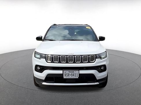 Used 2025 Jeep Compass Limited AWD/4WD image 3