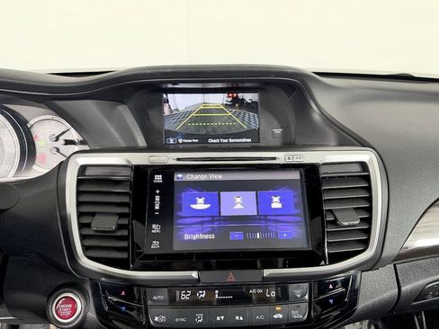 Used 2016 Honda Accord EX-L image 61