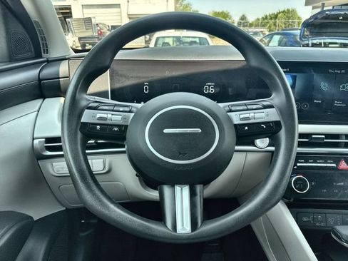 Used 2025 Hyundai Tucson SEL AWD/4WD image 14