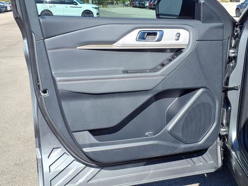 New 2026 Ford Explorer Active w/ Active Comfort Package image 22