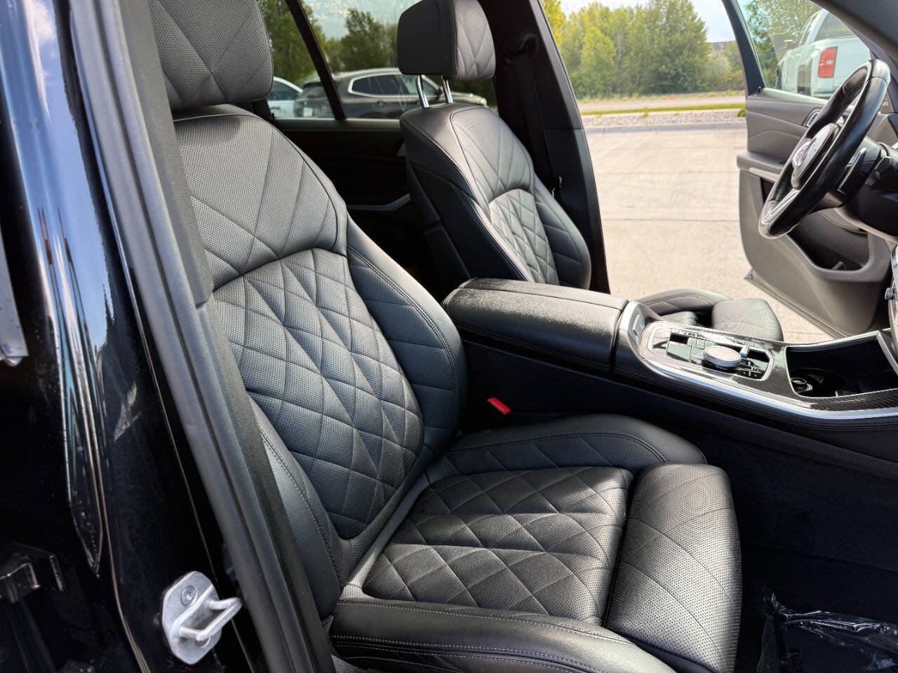 Used 2024 BMW X5 M60i w/ Climate Comfort Package AWD/4WD image 28