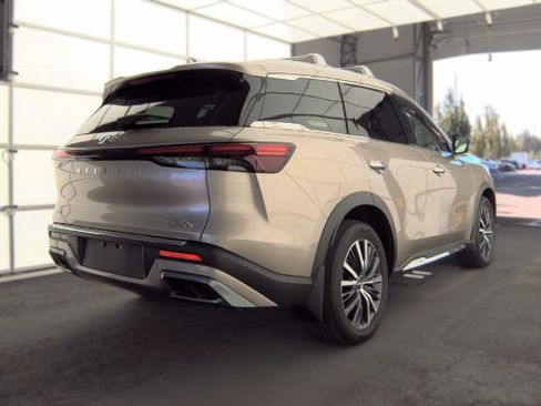 Used 2023 INFINITI QX60 Sensory w/ Cargo Package AWD/4WD image 2