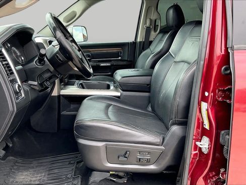 Used 2018 RAM 2500 Laramie AWD/4WD image 8