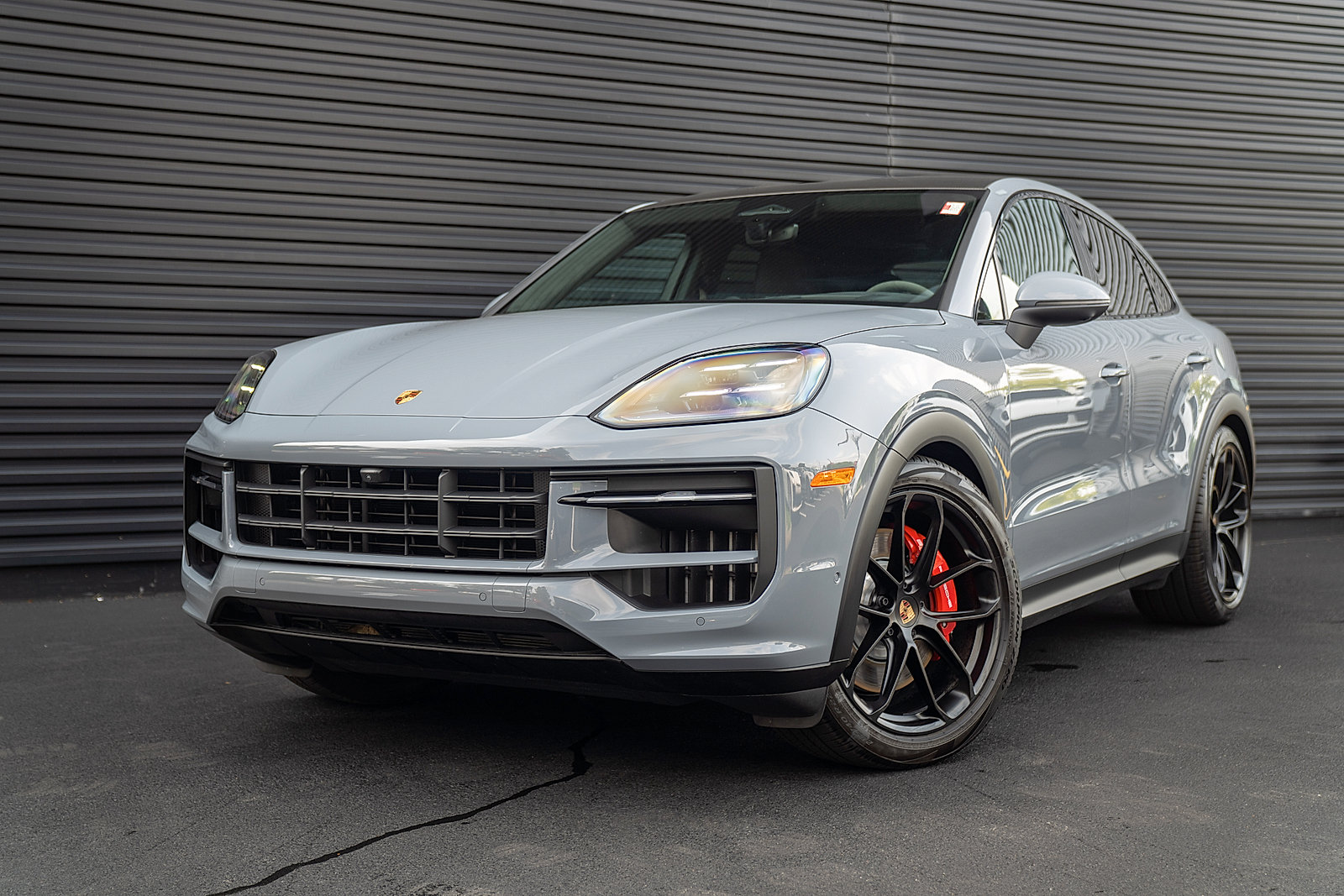 Used 2026 Porsche Cayenne S AWD/4WD image 1