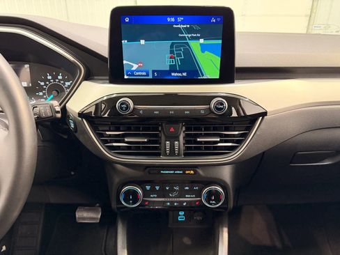 Used 2022 Ford Escape SEL image 22