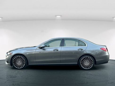 Used 2025 Mercedes-Benz C 300 Sedan image 4