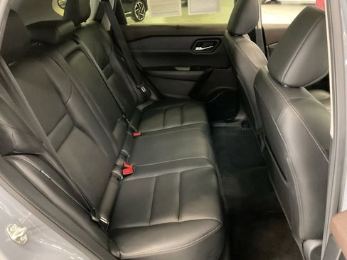 Used 2023 Nissan Rogue SL w/ SL Premium Package image 20