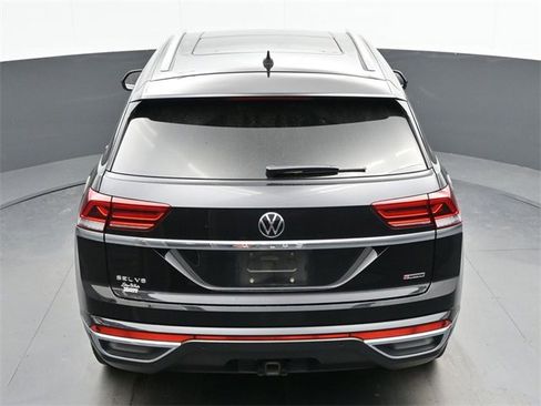 Used 2020 Volkswagen Atlas Cross Sport SEL Premium image 21