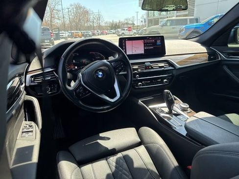 Used 2022 BMW 530i xDrive w/ Convenience Package image 14