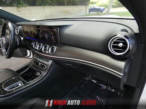 Used 2022 Mercedes-Benz E 350 Sedan image 31