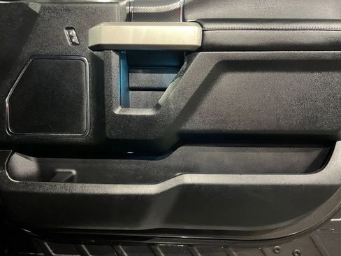 Used 2018 Ford F150 Lariat w/ Equipment Group 502A Luxury image 13