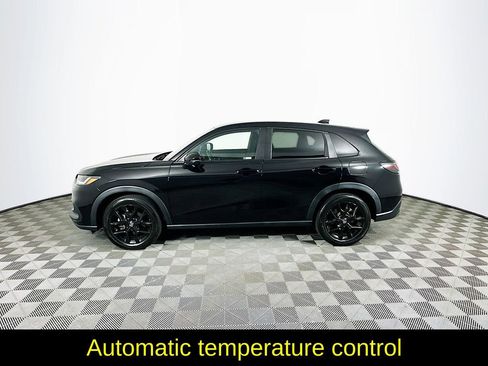 Used 2023 Honda HR-V Sport image 6