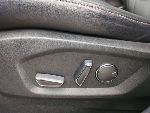 Used 2018 Ford Edge SEL w/ Equipment Group 201A image 22