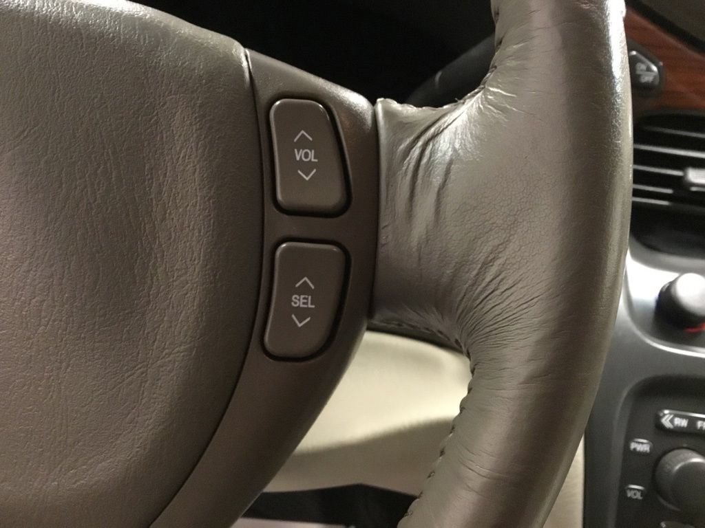 Used 2000 Cadillac De Ville DHS w/ Safety/Security Pkg FWD image 97