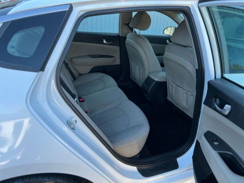 Used 2016 Kia Optima LX w/ Option Group 014 image 23