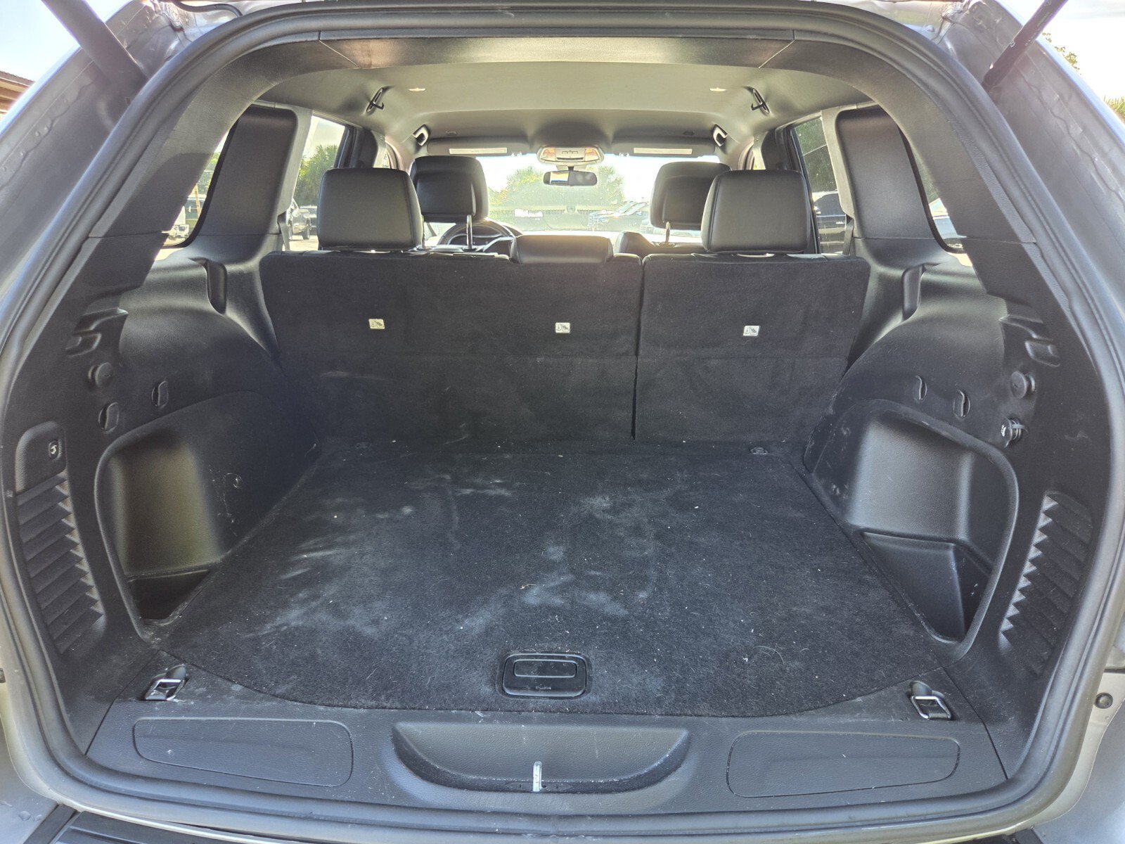 Used 2021 Jeep Grand Cherokee Laredo X RWD image 13
