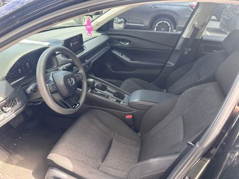Used 2023 Honda Accord EX image 5