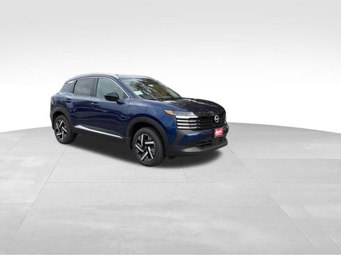 New 2026 Nissan Kicks SV w/ SV Premium Package image 7