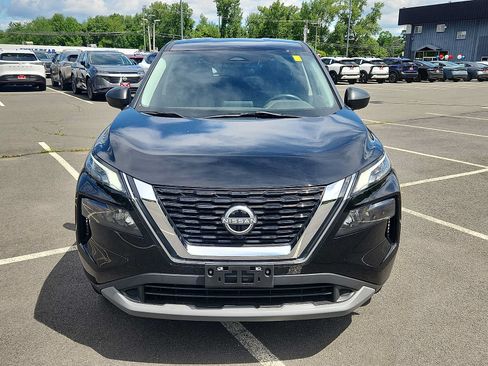Used 2023 Nissan Rogue S AWD/4WD image 2