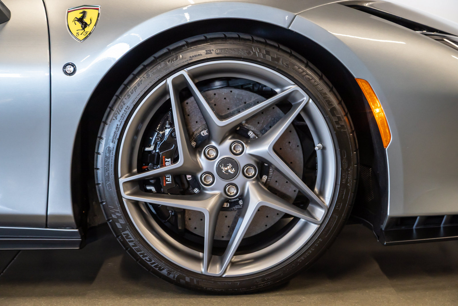 Used 2021 Ferrari F8 Tributo RWD image 18
