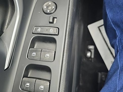 Used 2022 Hyundai Elantra Blue FWD image 14