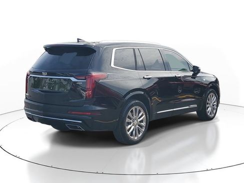 Certified 2023 Cadillac XT6 Premium Luxury AWD/4WD image 4