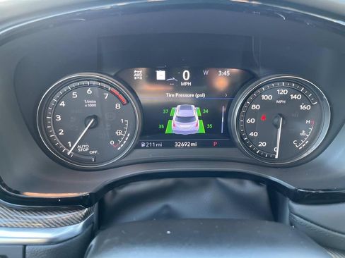 Certified 2024 Cadillac XT5 Sportv w/ Platinum Package image 40