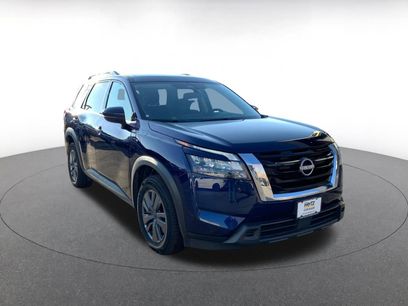 Used 2025 Nissan Pathfinder SV