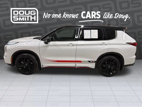 Used 2024 Mitsubishi Outlander Ralliart image 2