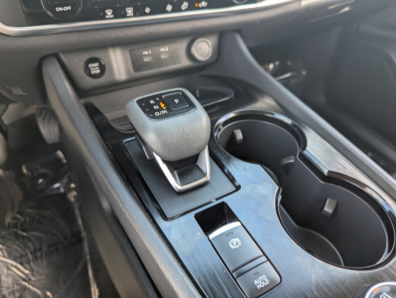 Certified 2025 Nissan Rogue SV AWD/4WD image 27