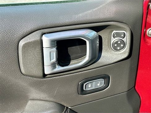 Certified 2021 Jeep Wrangler Unlimited Sahara image 18