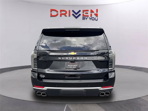 New 2026 Chevrolet Suburban High Country RWD image 5