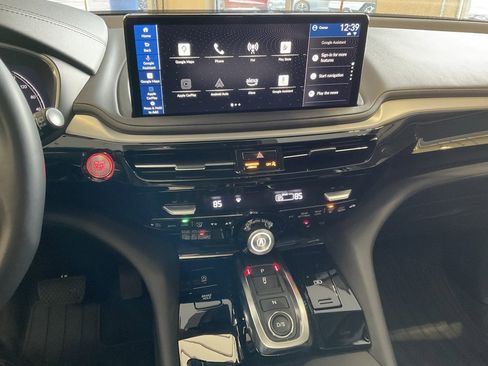 Certified 2025 Acura MDX w/ Technology Package image 16
