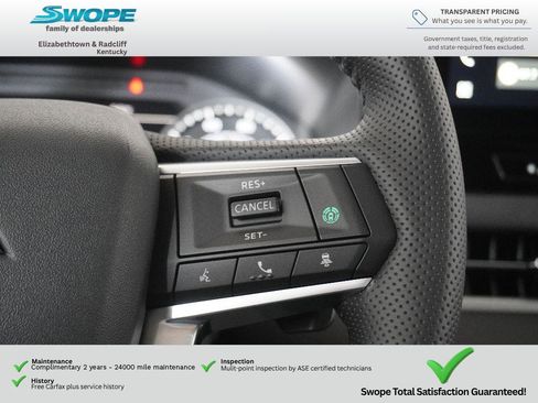 Used 2025 Mitsubishi Outlander AWD image 14
