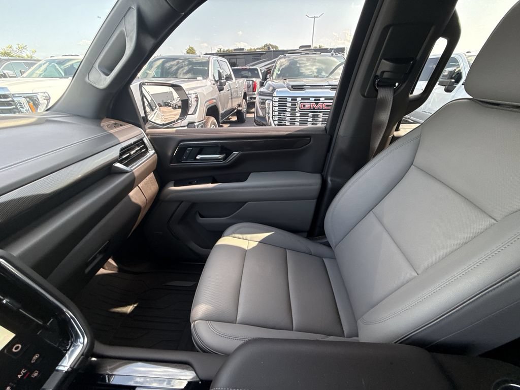 Certified 2025 GMC Yukon XL Elevation AWD/4WD image 26
