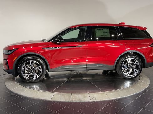 New 2024 Lincoln Nautilus Premier w/ Equipment Group 102A image 10