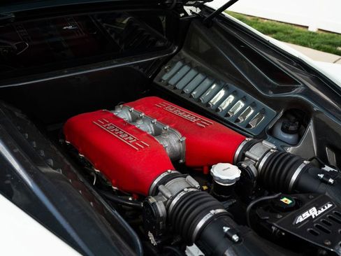 Used 2012 Ferrari 458 Italia Coupe RWD image 35