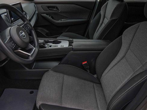 Used 2021 Nissan Rogue S image 10