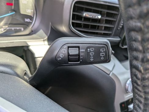 Used 2021 Ford Explorer XLT w/ Equipment Group 202A image 33