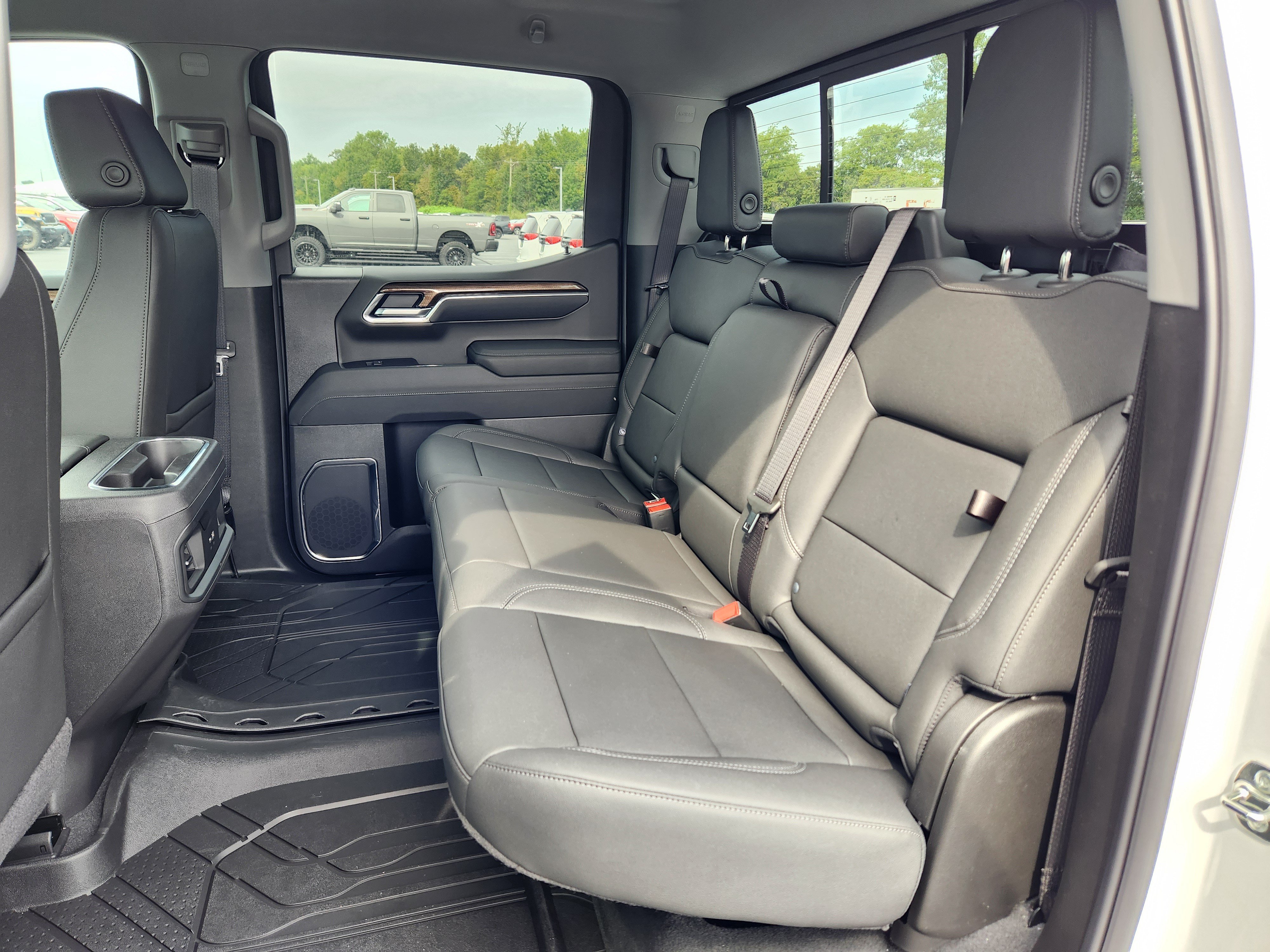 New 2026 Chevrolet Silverado 1500 RST w/ Convenience Package II AWD/4WD image 9