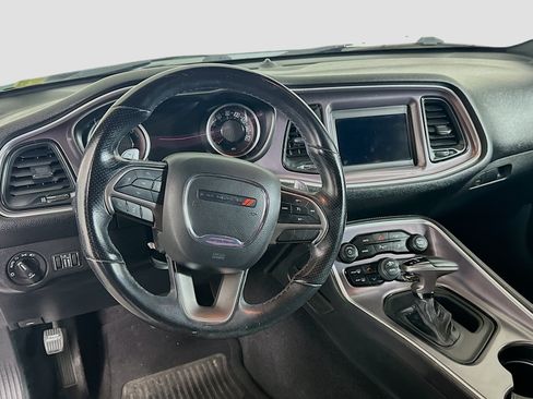 Used 2019 Dodge Challenger R/T RWD image 17