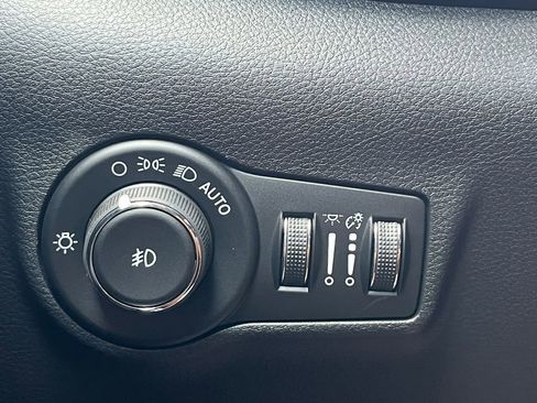 New 2026 Jeep Compass Limited image 12